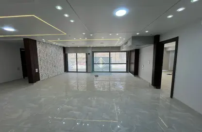 Office Space - Studio - 2 Bathrooms for rent in Maadi - Hay El Maadi - Cairo