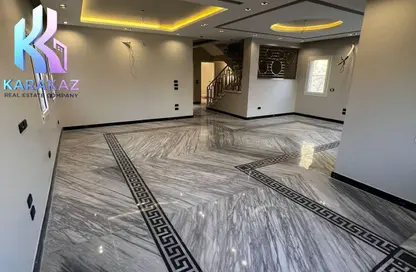 فيلا - 4 غرف نوم - 5 حمامات للايجار في ميفيدا - كمبوندات التجمع الخامس - التجمع الخامس - مدينة القاهرة الجديدة - القاهرة