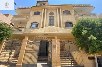 Apartment - 3 Bedrooms - 3 Bathrooms for sale in El Banafseg - New Cairo City - Cairo