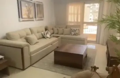 Apartment - 2 Bedrooms - 1 Bathroom for sale in Jadie Residence - The 3rd Settlement - New Cairo City - Cairo