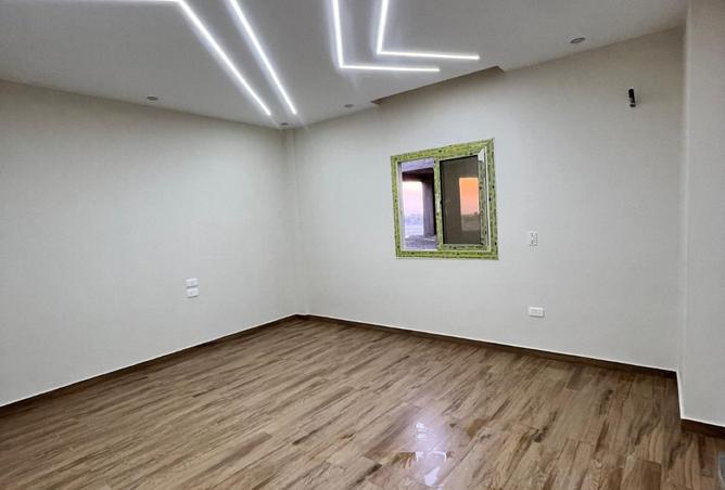 7921275 - Property Image 2
