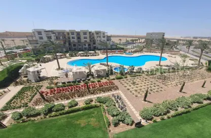 شقة - 3 غرف نوم - 3 حمامات للبيع في سيراس - اب تاون كايرو - المقطم - القاهرة
