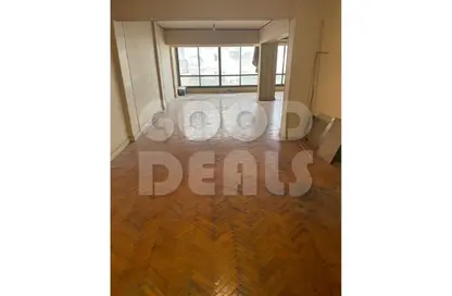 Apartment - 2 Bedrooms - 2 Bathrooms for sale in Abdullah Deraz St. - Ard El Golf - Heliopolis - Masr El Gedida - Cairo