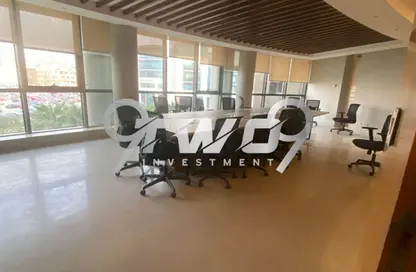 مساحات مكتبية - استوديو - 2 حمامات للايجار في شارع مجمع البنوك - شارع التسعين الجنوبي - التجمع الخامس - مدينة القاهرة الجديدة - القاهرة