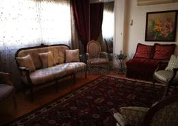 شقة - 4 غرف نوم - 2 حمامات for للايجار in شارع طهران - الدقي - الجيزة