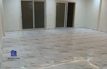 Apartment - 3 Bedrooms - 2 Bathrooms for rent in Al Khamayel city - Sheikh Zayed Compounds - Sheikh Zayed City - Giza