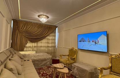 Apartment - 2 Bedrooms - 1 Bathroom for sale in Hafez Ramadan St. - 6th Zone - Nasr City - Cairo