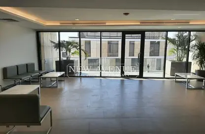 Clinic - Studio - 1 Bathroom for sale in West Park Mall - 26th of July Corridor - 6 October City - Giza