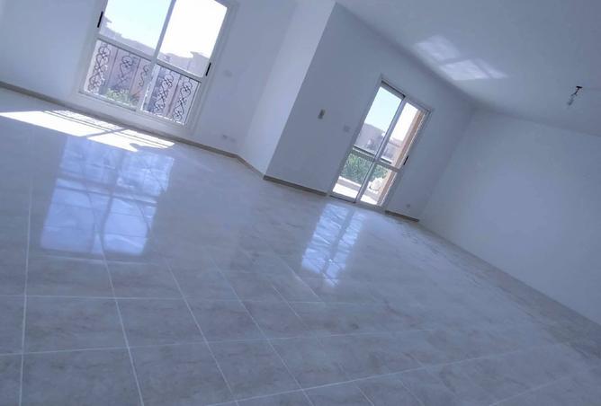 8241740 - Property Image 3