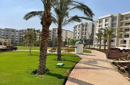 Apartment - 4 Bedrooms - 4 Bathrooms for sale in Hyde Park - 5th Settlement Compounds - The 5th Settlement - New Cairo City - Cairo