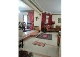 شقة - 3 غرف نوم - 2 حمامات for للبيع in شارع نجاتي سراج - المنطقة الثامنة - مدينة نصر - القاهرة