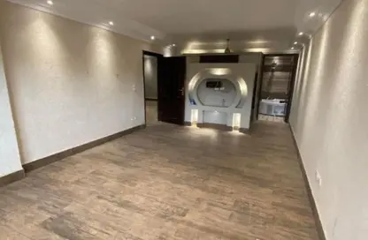 Duplex - 3 Bedrooms - 3 Bathrooms for rent in 8th District - Sheikh Zayed City - Giza