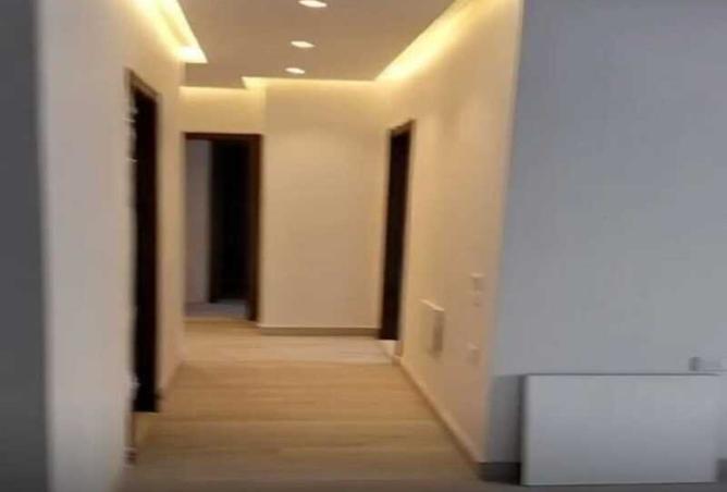 8243104 - Property Image 3