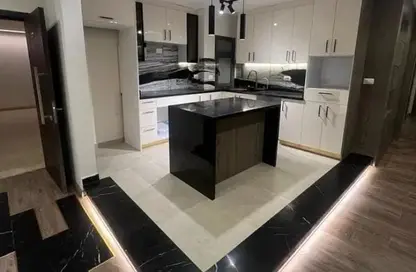 Apartment - 3 Bedrooms - 3 Bathrooms for sale in Eastown - 5th Settlement Compounds - The 5th Settlement - New Cairo City - Cairo