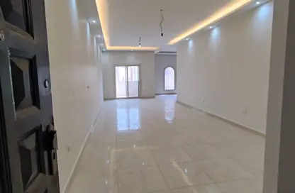 Apartment - 3 Bedrooms - 2 Bathrooms for sale in South Lotus - El Lotus - New Cairo City - Cairo