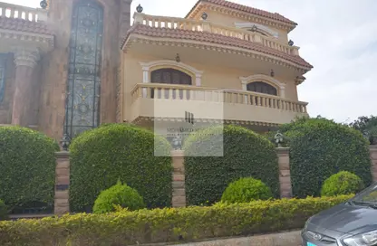 فيلا - 8 غرف نوم - 4 حمامات للبيع في جييرا - الحي الثالث عشر - الشيخ زايد - الجيزة