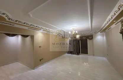 Apartment - 3 Bedrooms - 2 Bathrooms for rent in 10th Sector - Zahraa El Maadi - Hay El Maadi - Cairo