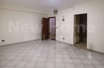 Office Space - Studio - 1 Bathroom for sale in Smouha Square - Smouha - Hay Sharq - Alexandria