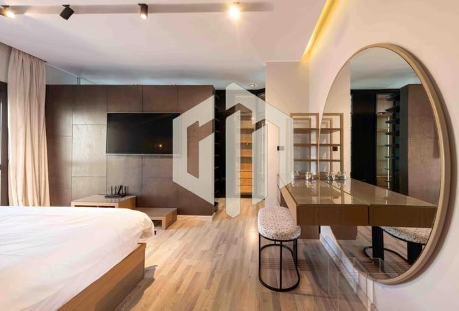 8084389 - Property Image 2