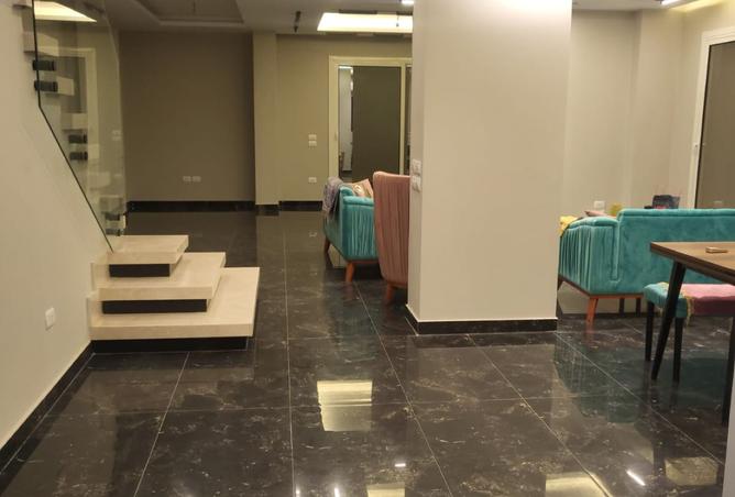 8244831 - Property Image 2