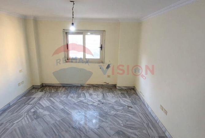 8429651 - Property Image 2