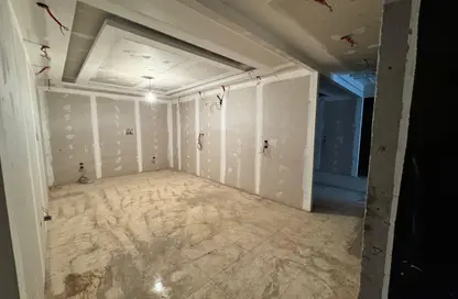 Office Space - Studio - 1 Bathroom for rent in Bank Center Street - South Teseen St. - The 5th Settlement - New Cairo City - Cairo