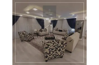 شقة - 4 غرف نوم - 2 حمامات للايجار في شارع لوزاكا - المنطقة السادسة - مدينة نصر - القاهرة