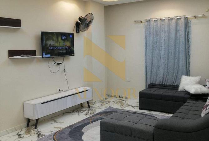 8022293 - Property Image 2