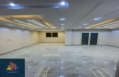 Apartment - 3 Bedrooms - 3 Bathrooms for sale in Al Hekma St. - Sheikh Zayed City - Giza
