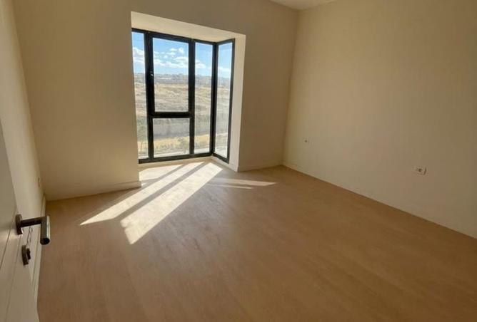 8068676 - Property Image 2