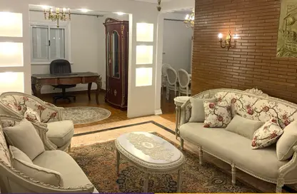 شقة - 3 غرف نوم - 1 حمام للبيع في شارع محرم بك - محرم بك - حي وسط - الاسكندرية