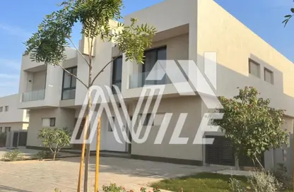 منزل مزدوج - 4 غرف نوم - 4 حمامات للبيع في كمبوند البروج - كمبوندات الشروق - مدينة الشروق - القاهرة