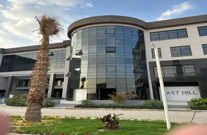 Clinic - Studio - 1 Bathroom for rent in East Hill - 5th Settlement Compounds - The 5th Settlement - New Cairo City - Cairo