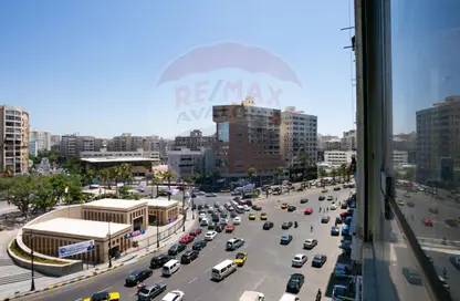 شقة - 4 غرف نوم - 1 حمام للايجار في ميدان فيكتور عمانوئيل - سموحة - حي شرق - الاسكندرية