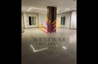 Apartment - 5 Bedrooms - 3 Bathrooms for sale in 9th District - Sheikh Zayed City - Giza