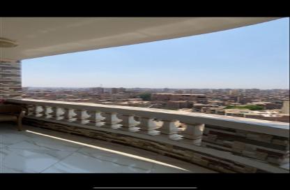 Apartment - 3 Bedrooms - 1 Bathroom for rent in Al Bahr Al Aazam  St. - Giza District - Ganoub El Giza - Giza