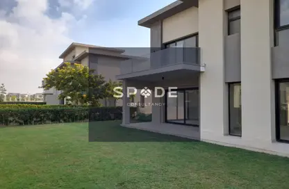 Villa - 4 Bedrooms - 4 Bathrooms for sale in Swan Lake Residence - 5th Settlement Compounds - The 5th Settlement - New Cairo City - Cairo