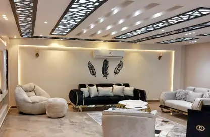 Apartment - 3 Bedrooms - 3 Bathrooms for rent in Mohi Al Din Abou El Ezz St. - Mohandessin - Giza