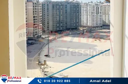 Apartment - 4 Bedrooms - 2 Bathrooms for sale in Vee Muruj - Smouha - Hay Sharq - Alexandria