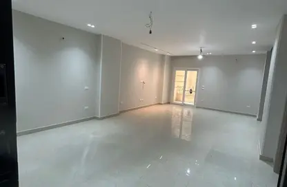 Apartment - 3 Bedrooms - 2 Bathrooms for rent in South Lotus - El Lotus - New Cairo City - Cairo