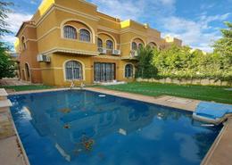 Twin House - 4 bedrooms - 5 bathrooms for للايجار in Al Safwa - 26th of July Corridor - 6 October City - Giza