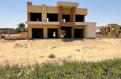 فيلا - 4 غرف نوم - 6 حمامات للبيع في ايفي - طريق مصر اسكندرية الصحراوي - الجيزة