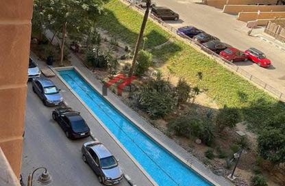 Apartment - 3 Bedrooms - 2 Bathrooms for sale in Zahraa Al Maadi St. - Degla - Hay El Maadi - Cairo