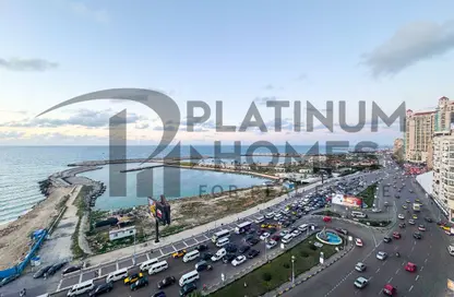 شقة - 4 غرف نوم - 6 حمامات للبيع في زيزينيا - حي شرق - الاسكندرية