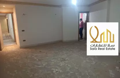 Apartment - 3 Bedrooms - 3 Bathrooms for sale in Al Bahr Al Aazam  St. - Giza District - Ganoub El Giza - Giza