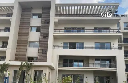 Apartment - 2 Bedrooms - 2 Bathrooms for sale in The Fourteen Golf Residences - Uptown Cairo - Mokattam - Cairo