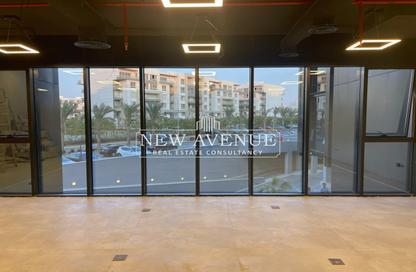 Office Space - Studio - 2 Bathrooms for rent in Hyde Park Business District Mall - South Teseen St. - The 5th Settlement - New Cairo City - Cairo