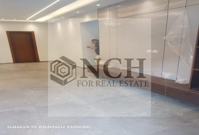 8081353 - Property Image 3