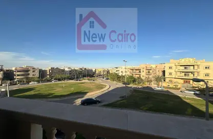 شقة - 4 غرف نوم - 3 حمامات للبيع في شارع محمد حسين محمود - المنطقة ه - حى جنوب الاكايمية - مدينة القاهرة الجديدة - القاهرة