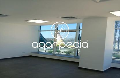 Clinic - Studio - 2 Bathrooms for rent in Gamal Abdel Nasser St. - Northern Expansions - 6 October City - Giza